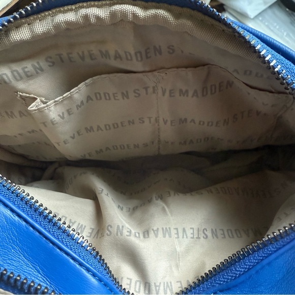 Steve Madden Blue Crossbody Quilted  Bag with Sleek Design - Picture 13 of 15